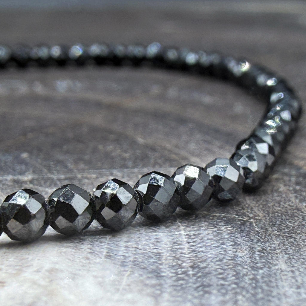 *Black Spinel + 9k Gold Gemstone Bracelet - Firecracker