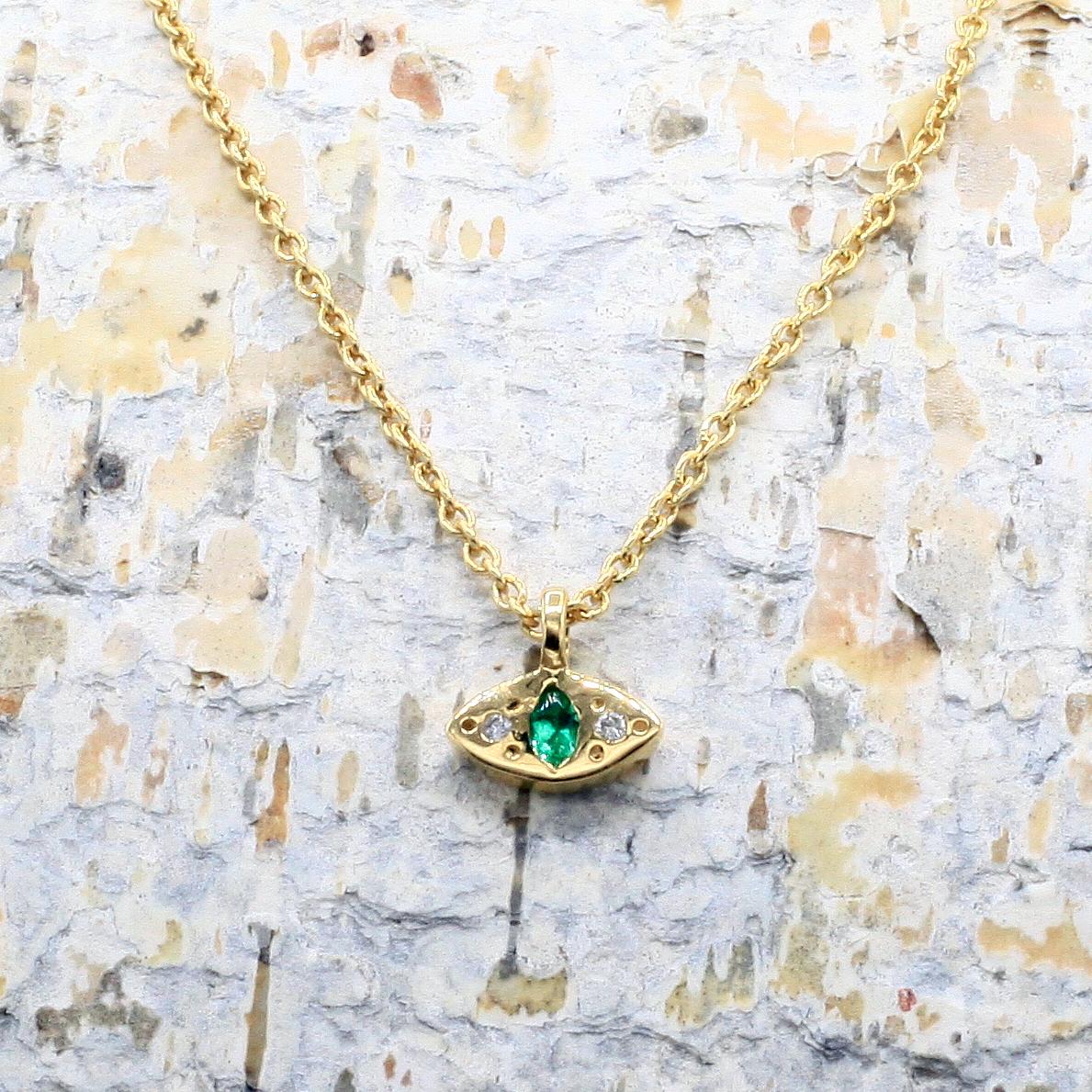 Scosha | Emerald + 10k Gold Cat Eye Pendant Necklace | Firecracker